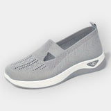 Anatómiai cipők légáteresztő dizájnnal